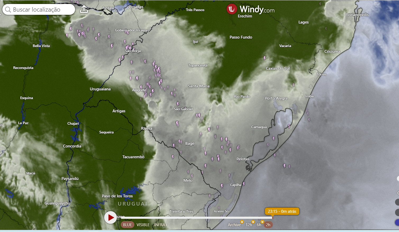 Frente fria traz instabilidade, vento, chuva típica da primavera. Calor na próxima semana